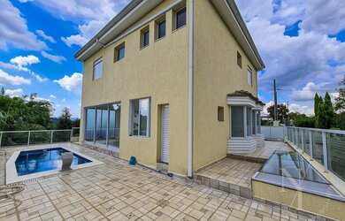 Imagem 3: Santana de Parnaíba - Casa Padrão - Suru