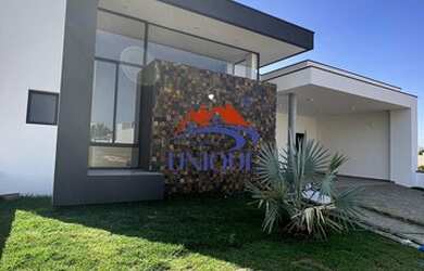 Imagem: A casa em condomínio possui 3 Dormitórios, 5 Banheiros, 4