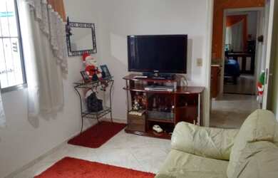 Imagem: O apartamento possui 2 Dormitórios, 2 Banheiros, 2 Vagas na