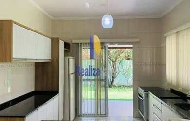 Imagem: A casa possui 3 Dormitórios, 4 Banheiros, 4 Vagas na garagem