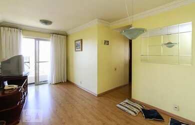 Imagem: O apartamento possui 3 Dormitórios, 1 Banheiro, 2 Vagas na