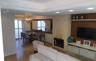 Imagem: A casa em condomínio e possui 3 Dormitórios, Suítes, 3 Banheiros