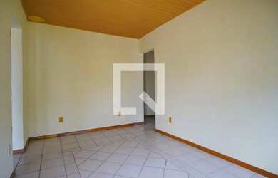 Imagem: Casa para Aluguel - Sarandi, 2 Quartos, 60 m2