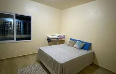 Imagem: A casa possui 3 Dormitórios, 2 Banheiros, 4 Vagas na garagem