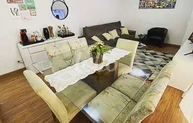 Imagem: O apartamento possui 3 Dormitórios, 1 Banheiro, 2 Vagas na