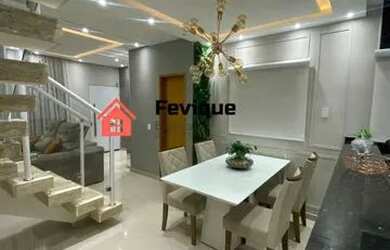 Imagem: A casa possui 3 Dormitórios, 2 Banheiros, 2 Vagas na garagem