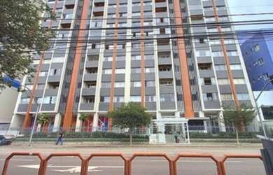 Imagem: O apartamento possui 1 Dormitório, 1 Banheiro, 1 Vaga na garagem