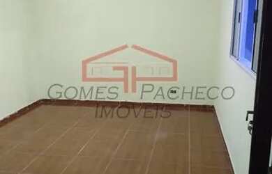 Imagem: A casa possui 1 Dormitório, 1 Banheiro, 1 Vaga na garagem e