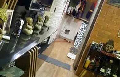 Imagem: O apartamento possui 2 Dormitórios, 1 Banheiro e 1 Vaga na