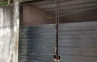 Imagem 2: Área com caragem. 1 Vaga na garagem