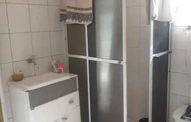 Imagem: A kitnet possui 1 Dormitório, 1 Banheiro, 1 Vaga na garagem