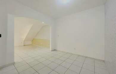 Imagem 4: Casa para locação no bairro de Jardim Armação em Salvador, Bahia