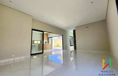 Imagem: A casa em condomínio possui 3 Dormitórios, 5 Banheiros, 2