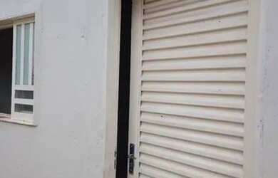 Imagem: A casa possui 1 Dormitório, 1 Banheiro e está localizado