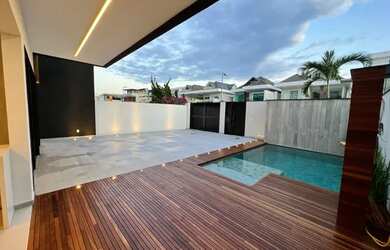 Imagem 4: Casa de condomínio para venda tem 400 metros quadrados com 6 quartos