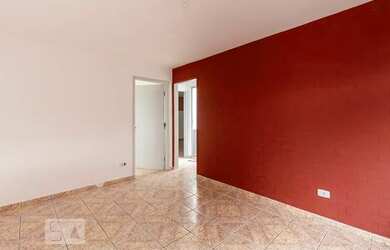 Imagem: O apartamento possui 1 Dormitório, 1 Banheiro, 1 Vaga na garagem