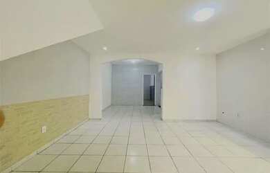 Imagem 1: Casa para locação no bairro de Jardim Armação em Salvador, Bahia