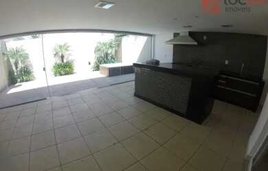 Imagem: A casa em condomínio possui 3 Dormitórios, 4 Banheiros, 2