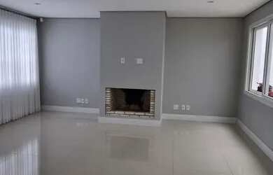 Imagem: A casa em condomínio possui 4 Dormitórios, 5 Banheiros, 386m²