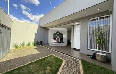 Imagem 5: Casa Térrea Alto Padrão Disponível para locação