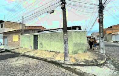 Imagem: Casa no Peixoto - 2/4 - 250m2 - Jacintinho