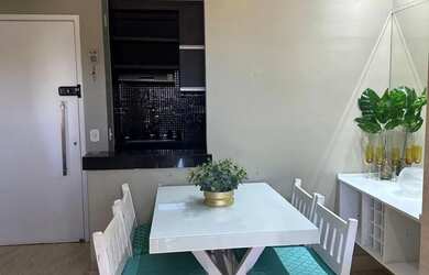 Imagem: O apartamento possui 1 Dormitório, 2 Banheiros, 1 Vaga na garagem