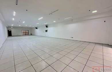 Imagem 2: Sala Comercial em CENTRO. Varandae165m² de Área