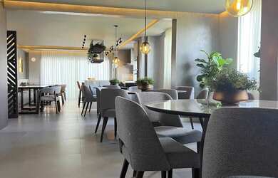 Imagem: O apartamento possui 3 Dormitórios, 2 Banheiros, 2 Vagas na