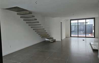 Imagem 9: Casa para Venda em Joinville, Saguaçu, 3 dormitórios, 3 suítes, 1 banheiro,...