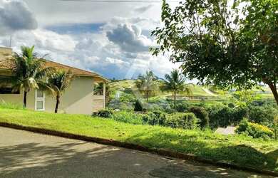 Imagem: O terreno possui 770m² de Área e está localizado em Bairro