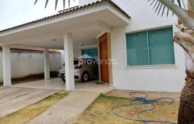 Imagem: A casa possui 4 Dormitórios, 5 Banheiros, 4 Vagas na garagem