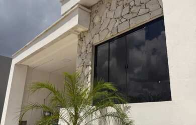 Imagem: A casa em condomínio possui 3 Dormitórios, 3 Banheiros, 1