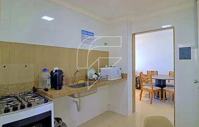 Imagem 6: Apartamento de frente para a orla da Praia do Morro, com 2 quartos à...