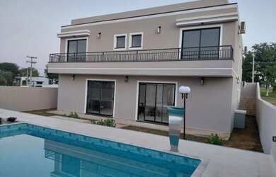 Imagem: Casa de Alto Padrão -Riviera Santa Cristina XIII-Paranapanema