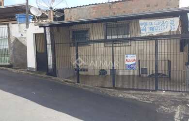 Imagem: A casa possui 1 Dormitório, 1 Banheiro, 65m² de Área e está