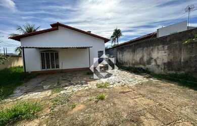 Imagem: A casa para alugar possui 3 Dormitórios, 1 Banheiro e 150m²