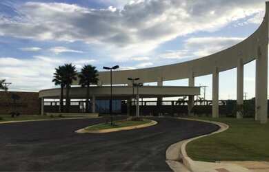 Imagem: O terreno possui 450m² de Área, Imóvel novo e está localizado