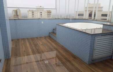 Imagem: O apartamento possui 3 Dormitórios, 1 Banheiro, 3 Vagas na