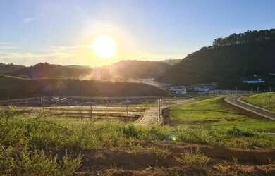 Imagem: O terreno possui 307m² de Área e está localizado em Salvaterra