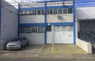 Imagem: O depósito possui 600m² de Área e está localizado em Centro