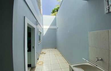 Imagem 16: Lindo sobrado alto padrão a venda de frente ao condomínio San Rafael