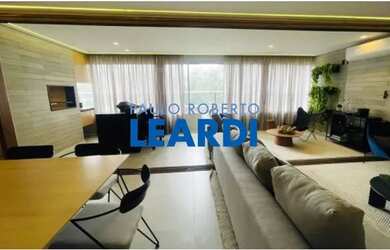 Imagem: O apartamento possui 4 Dormitórios, 5 Banheiros, 2 Vagas na