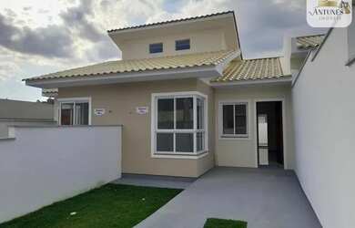 Imagem: A casa possui 2 Dormitórios, 1 Banheiro, 1 Vaga na garagem