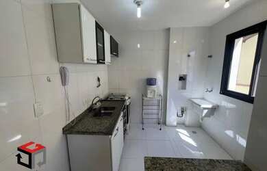 Imagem: O apartamento possui 1 Dormitório, 1 Banheiro, 1 Vaga na garagem