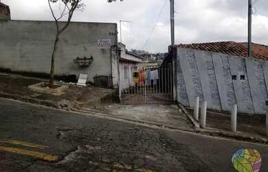 Imagem: A casa possui 1 Dormitório, 1 Banheiro e 40m² de Área e está