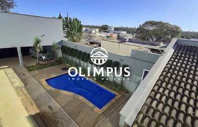 Imagem: A casa possui 4 Dormitórios, 5 Banheiros, 5 Vagas na garagem