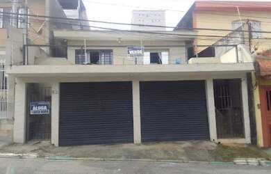 Imagem: A casa possui 2 Dormitórios, 2 Banheiros, 2 Vagas na garagem