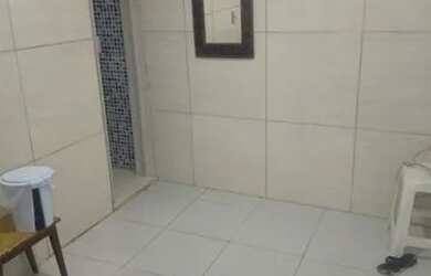 Imagem: A casa possui 3 Dormitórios, 2 Banheiros e está localizado