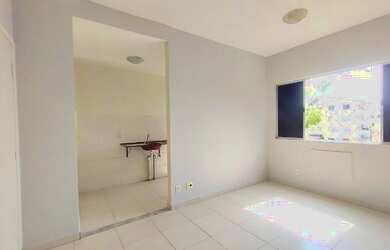 Imagem 4: 2º andar total ville paraíso lindo ap lago azul incluso taxa cond água...