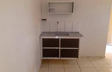 Imagem: A casa para alugar possui 2 Dormitórios, 1 Banheiro e 40m²